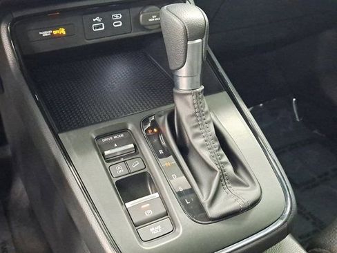 Certified 2025 Honda CR-V EX image 31