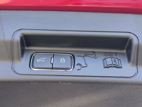 New 2026 Ford Explorer Platinum image 14