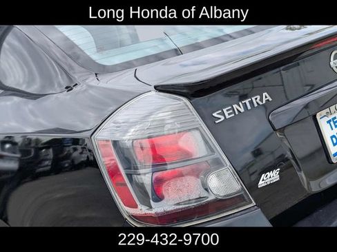 Used 2010 Nissan Sentra 2.0 SR FWD image 8