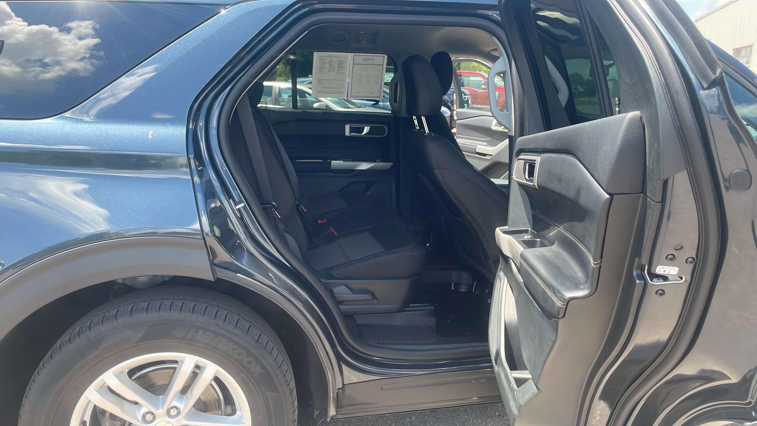 Certified 2024 Ford Explorer XLT AWD/4WD image 25