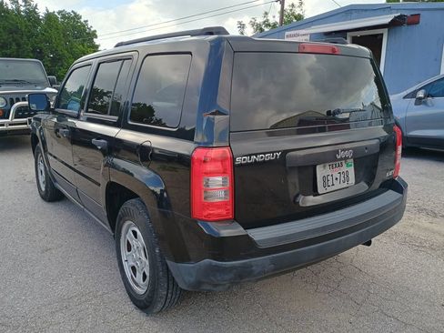 Used 2014 Jeep Patriot Sport FWD image 2
