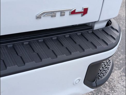 New 2026 GMC Sierra 1500 AT4 w/ AT4 Premium Package AWD/4WD image 18