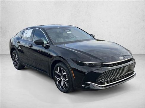 New 2026 Toyota Crown XLE image 7