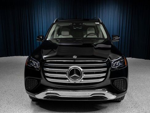 Certified 2026 Mercedes-Benz GLS 450 4MATIC image 2