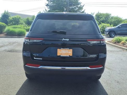 Certified 2023 Jeep Grand Cherokee Limited w/ Luxury Tech Group II AWD/4WD image 6