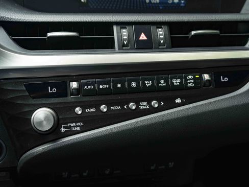 Used 2021 Lexus ES 350 F Sport w/ Accessory Package FWD image 32