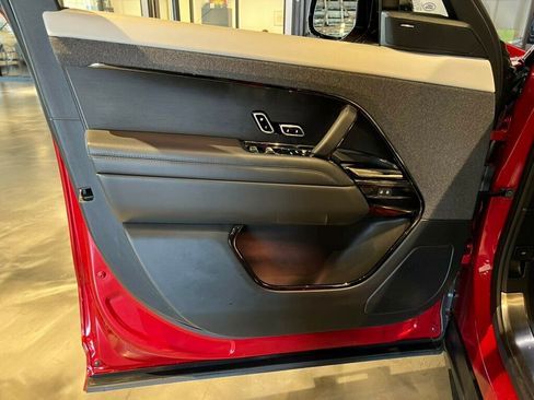 Used 2023 Land Rover Range Rover Sport SE Dynamic image 14