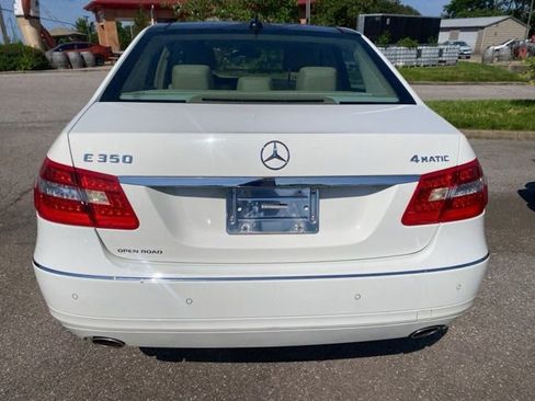 Used 2011 Mercedes-Benz E 350 4MATIC Sedan image 5