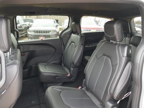 New 2026 Chrysler Voyager LX FWD image 13
