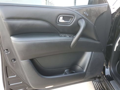 Used 2020 INFINITI QX80 Luxe w/ Proassist Package RWD image 19