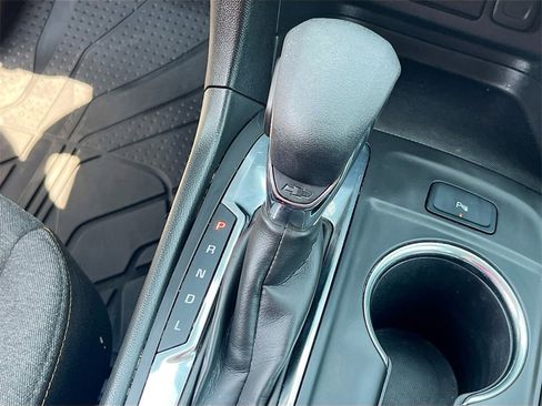 Used 2023 Chevrolet Equinox LT image 16