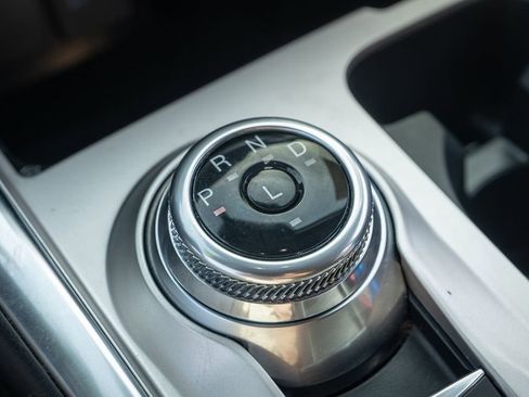 Used 2022 Ford Explorer XLT w/ Equipment Group 202A image 39