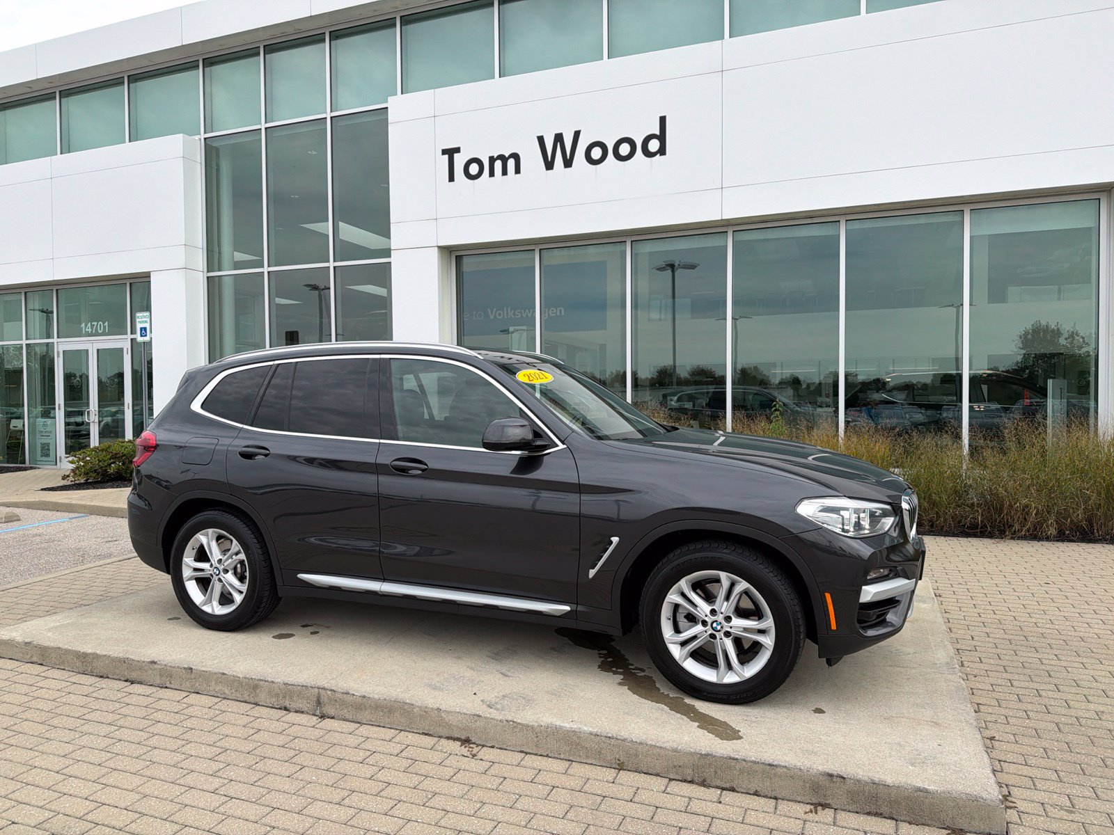 Used 2021 BMW X3 xDrive30i AWD/4WD image 1