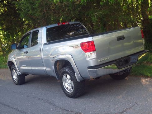 Used 2010 Toyota Tundra 4x4 Double Cab image 21