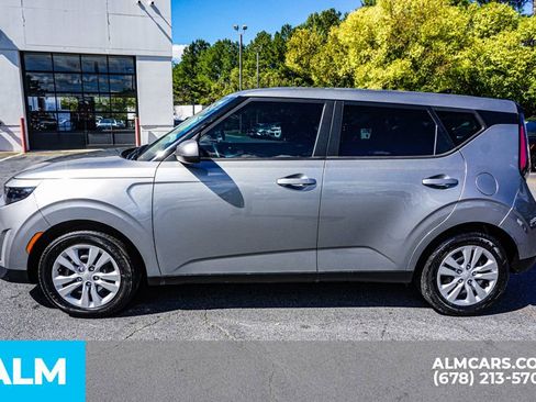 Used 2023 Kia Soul LX image 7
