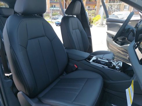 New 2027 Audi Q6 e-tron Premium Plus AWD/4WD image 10