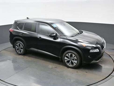 Used 2023 Nissan Rogue SV image 38