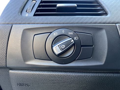 Used 2011 BMW M3 Convertible image 29