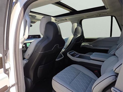 New 2026 Lincoln Navigator Black Label image 14