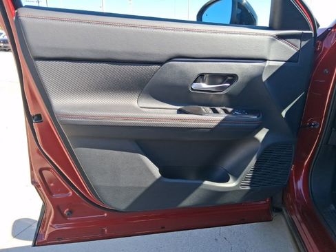 New 2026 Nissan Kicks SR w/ Cold Weather Package image 19