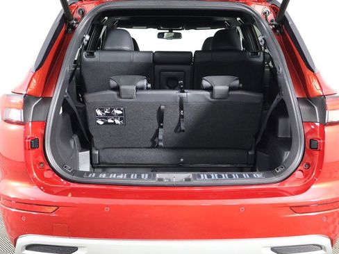 Used 2025 Mitsubishi Outlander SEL AWD/4WD image 22