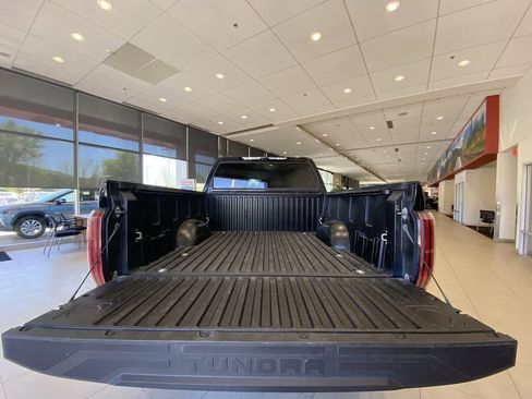 Used 2024 Toyota Tundra Limited AWD/4WD image 25