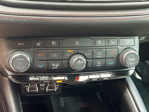 Used 2023 Dodge Durango R/T AWD/4WD image 16