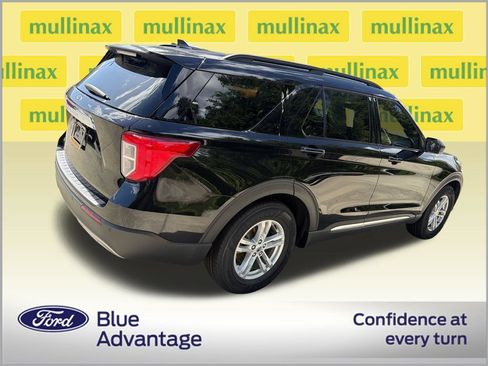 Certified 2024 Ford Explorer XLT w/ Equipment Group 202A RWD image 4