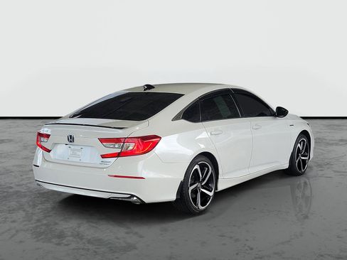 Used 2022 Honda Accord Sport image 2