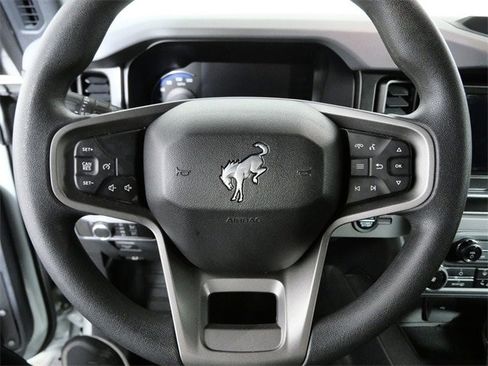 Certified 2023 Ford Bronco Base image 21