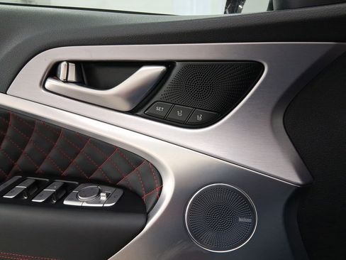 Used 2020 Genesis G70 3.3T w/ Sport Package image 12