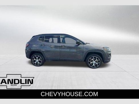 Used 2024 Jeep Compass Limited AWD/4WD image 1