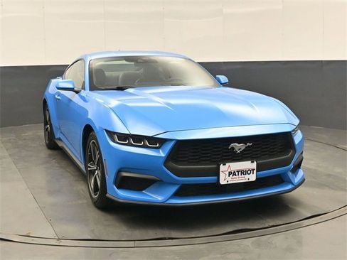 Used 2024 Ford Mustang Premium image 10