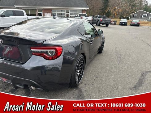 Used 2019 Toyota 86 image 11