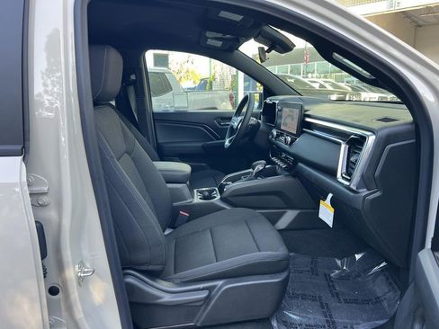 New 2026 GMC Canyon Elevation image 31