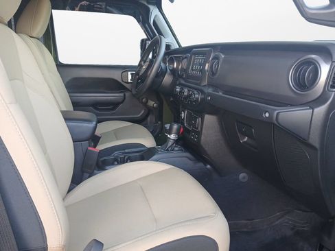 Used 2023 Jeep Gladiator Sport w/ Off Road Group AWD/4WD image 24