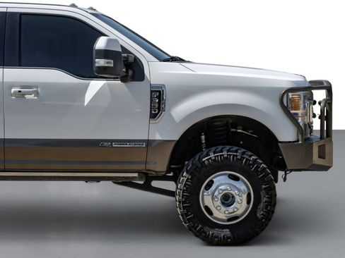 Used 2020 Ford F350 King Ranch w/ King Ranch Ultimate Package AWD/4WD image 7