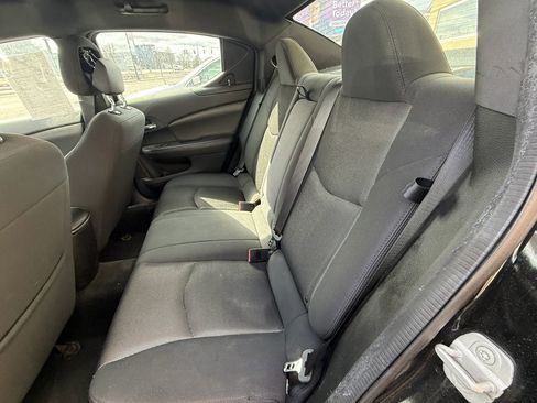 Used 2013 Dodge Avenger SE FWD image 4
