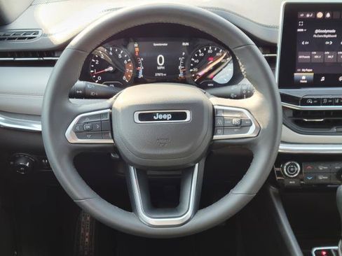 Used 2023 Jeep Compass Limited AWD/4WD image 28