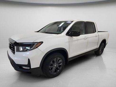 Certified 2023 Honda Ridgeline Sport image 8