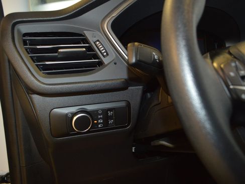 Used 2025 Ford Escape Active AWD/4WD image 16