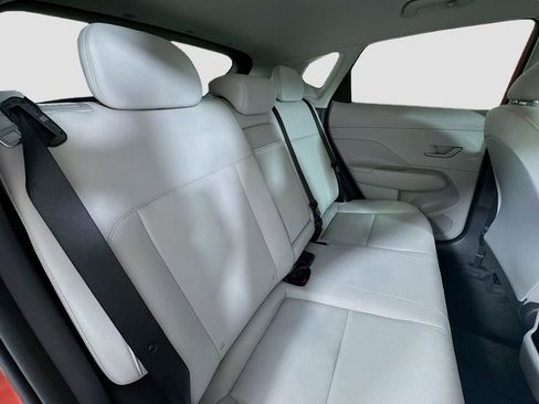 Used 2025 Hyundai Kona SEL image 28