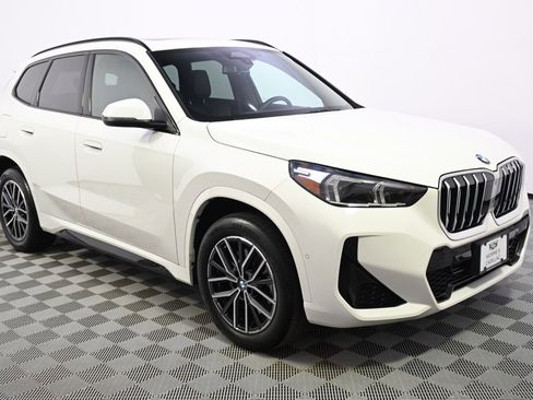 Used 2025 BMW X1 xDrive28i w/ M Sport Package image 8