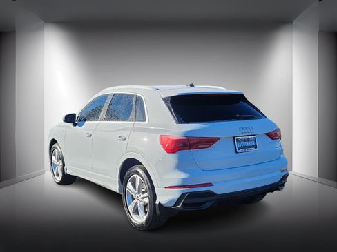 Used 2021 Audi Q3 2.0T Premium Plus image 3