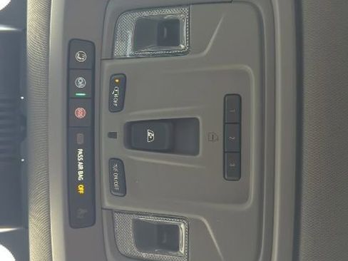 Used 2025 Chevrolet Silverado 2500 LT w/ Texas Edition image 11