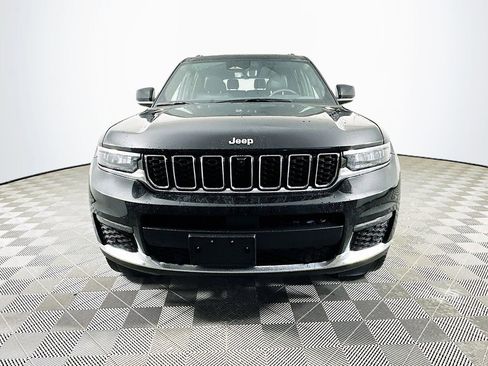 Certified 2024 Jeep Grand Cherokee L Limited w/ Luxury Tech Group II image 4