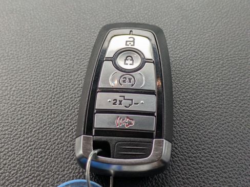 Used 2022 Ford F150 Lariat image 33