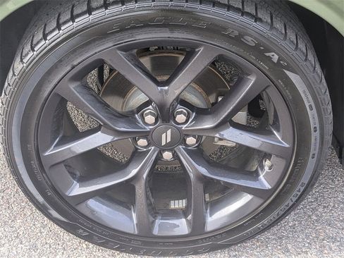 Used 2022 Dodge Challenger R/T w/ Driver Convenience Group image 13