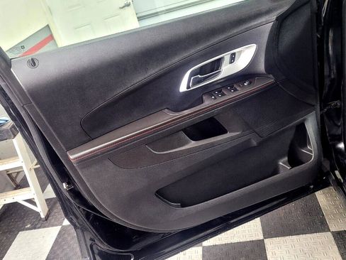 Used 2015 Chevrolet Equinox LT image 11