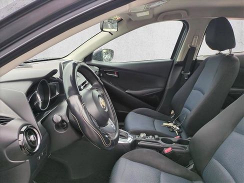 Used 2017 Toyota Yaris iA FWD image 15